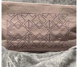 ADVENTSKALENDER 11. Dezember - Stickdatei - Geometrische Formen E2E rahmenfüllend Trapunto